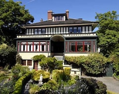 Bed & Breakfast Beaconsfield Bed and Breakfast - Victoria (Victoria, Canada)