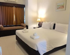 Hotel The White Pearl (Krabi, Thailand)