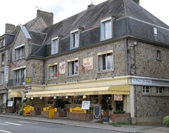 Khách sạn Logis Le Relais Saint Michel (Domfront, Pháp)