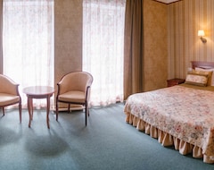 Tsarskaya Okhota Club-hotel (Novokuznetsk, Russia)