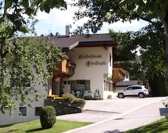 Bed & Breakfast Gästehaus Christoph (Ried im Zillertal, Áo)