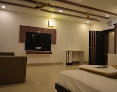 Khách sạn Toral Residency (Anjar, Ấn Độ)