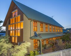 Toàn bộ căn nhà/căn hộ Shanouk Lodge Ocean Grove - Pet & Family Friendly (Ocean Grove, Úc)