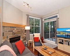 Hotel Inviting Duplex In Creekside (Whistler, Canadá)
