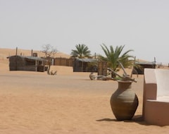 Kampiranje Nomadic Desert Camp (Ibra, Oman)