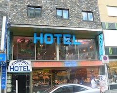 Khách sạn Hotel Confort Pas de la Casa (Pas de la Casa, Andorra)