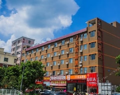 Hotel 7 Days Premium (Guangzhou Shiyan Center) (Shenzhen, Kina)