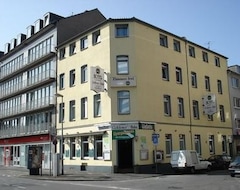 Hotel Goldener Hahn (Duisburg, Germany)