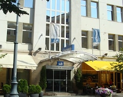 Neringa Hotel (Vilna, Lituania)