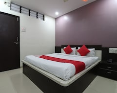 Otel Oyo 47855 Shri Sai Niwara Lodge (Dhule, Hindistan)
