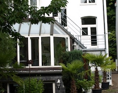 Khách sạn Ambiente et Art (Dusseldorf, Đức)