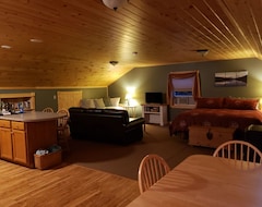 Entire House / Apartment Cottage On The Kennebec (Caratunk, USA)
