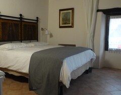 Hotel Corte Di Langa (Cossano Belbo, Italien)