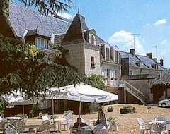 Hotel Logis Manoir De La Giraudiere (Beaumont-en-Véron, Frankrig)