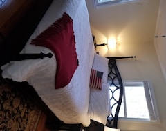 Entire House / Apartment Cozy Countryside Getaway With Luxurious Hot Tub (Reidsville, USA)