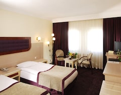 Dinler Hotels Urgup (Ürgüp, Turquía)