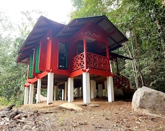 Stong Hill Resort (Dabong, Malezya)