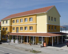 Khách sạn Treffpunkt (Wolfsberg im Lavanttal, Áo)