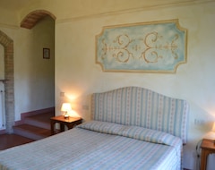 Hotel Il Casale del Cotone (San Gimignano, Italy)