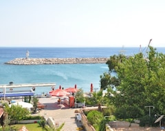 Khách sạn Abelia Otel (Edremit, Thổ Nhĩ Kỳ)