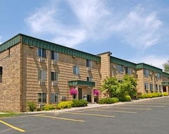 Khách sạn Days Inn & Suites By Wyndham Duluth By The Mall (Duluth, Hoa Kỳ)
