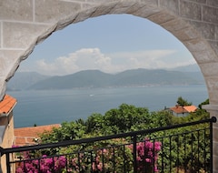Cijela kuća/apartman Luxury Azure 2 Bed Apartment With Amazing Views And Infinity Pool (Tivat, Crna Gora)