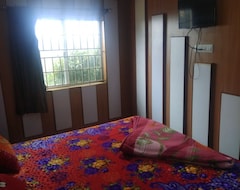 Hotelli Green Breeze Guest House (Udhagamandalam, Intia)