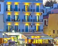 Khách sạn Lucia Hotel (Chania, Hy Lạp)