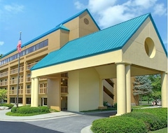 Khách sạn Quality Inn Near The Island Pigeon Forge (Pigeon Forge, Hoa Kỳ)