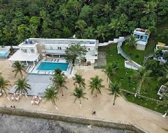 Khách sạn Namanday Island Resort (Bacacay, Philippines)