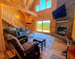 Koko talo/asunto Uv Log Home With Direct Cannon Mountain Views! Minutes To Attractions. Fireplace, Pool Table, Ac! (Bethlehem, Amerikan Yhdysvallat)