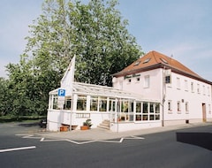 Hotel Zum Grunen Baum (Kelsterbach, Germany)