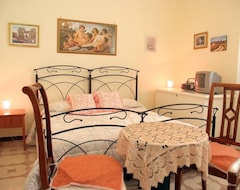 Bed & Breakfast Acquamarina (Castro Marina, Ý)