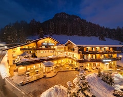 Khách sạn Romantic & Family Hotel Gardenia (Selva in Val Gardena, Ý)
