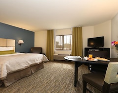 Khách sạn Candlewood Suites East Lansing, an IHG Hotel (Lansing, Hoa Kỳ)