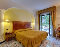 Khách sạn Hotel Grand President (Sorrento, Ý)
