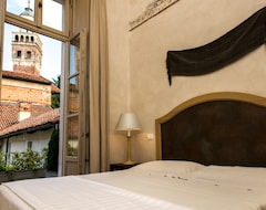 Khách sạn San Giovanni Hotes de Charme (Saluzzo, Ý)