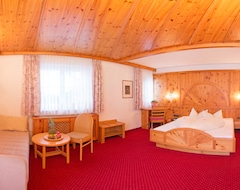 Khách sạn Hotel Berghof im Stubaital (Neustift im Stubaital, Áo)