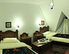 Hotel Hanul Voievozilor (Suceava, Rumanía)
