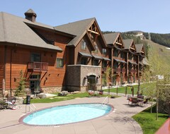 Hotel Village Center Studio/Ski Suites (Big Sky, USA)