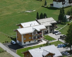 Otel Haus Alpenstern (Saas Grund, İsviçre)