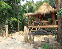 Khách sạn Crusoe Island (Sihanoukville, Campuchia)