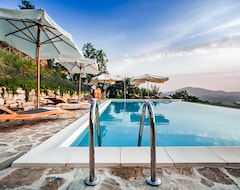 Hotelli Nikis Resort (Gubbio, Italia)