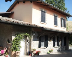 Otel Podere Cristina B&B Villa Rossana (Lesignano de' Bagni, İtalya)