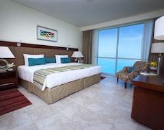 Khách sạn Hotel Oasis Beach Tower (Dubai, Các tiểu vương quốc Ả Rập Thống Nhất)