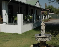 Hotel Walt's Place (Benoni, South Africa)