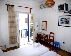 Hotel Kirki (Adamas, Greece)