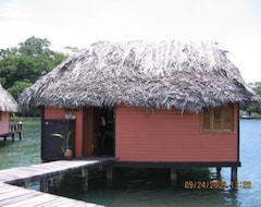 Khách sạn Eclypse de Mar Acqua Lodge (Bastimentos, Panama)
