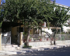 Khách sạn Ion (Kamena Vourla, Hy Lạp)