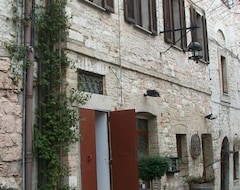 Toàn bộ căn nhà/căn hộ La piazzetta delle erbe (Assisi, Ý)